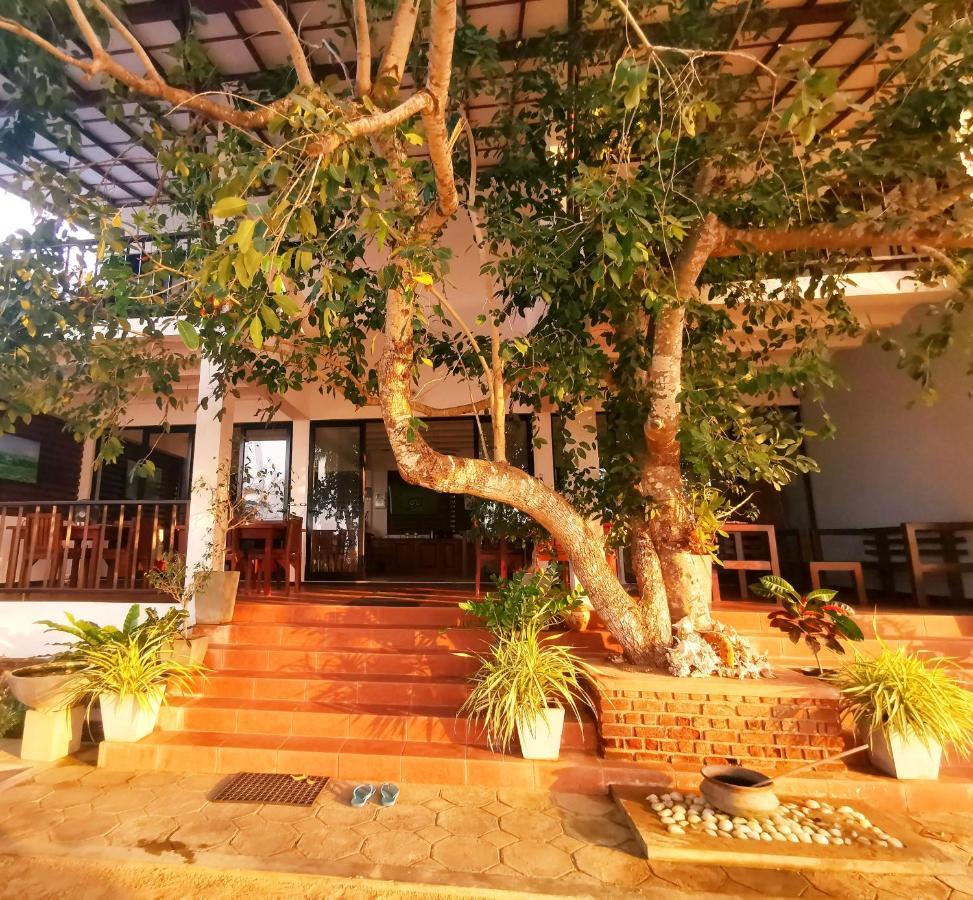 Wellé Wadiya Beach Hotel&Restaurant Kalpitiya Bagian luar foto
