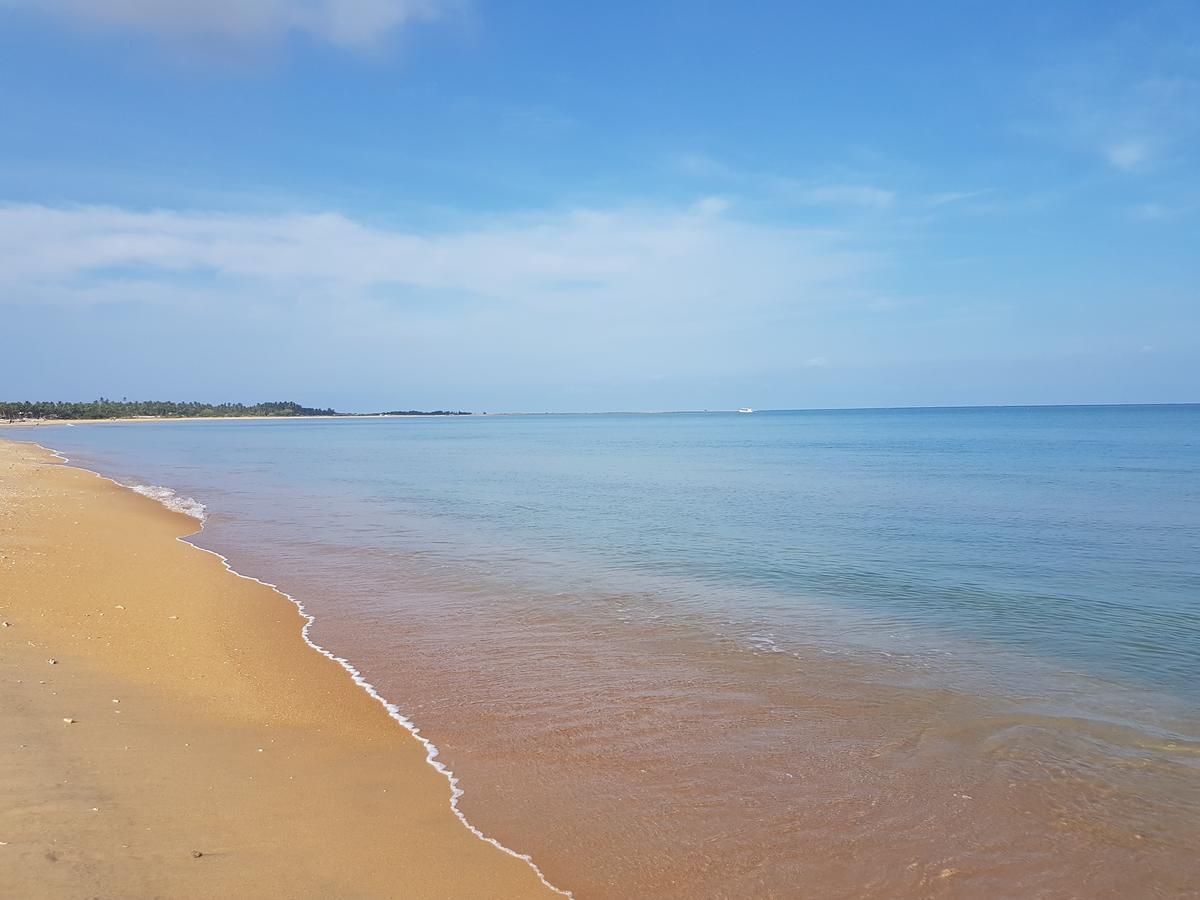 Wellé Wadiya Beach Hotel&Restaurant Kalpitiya Bagian luar foto