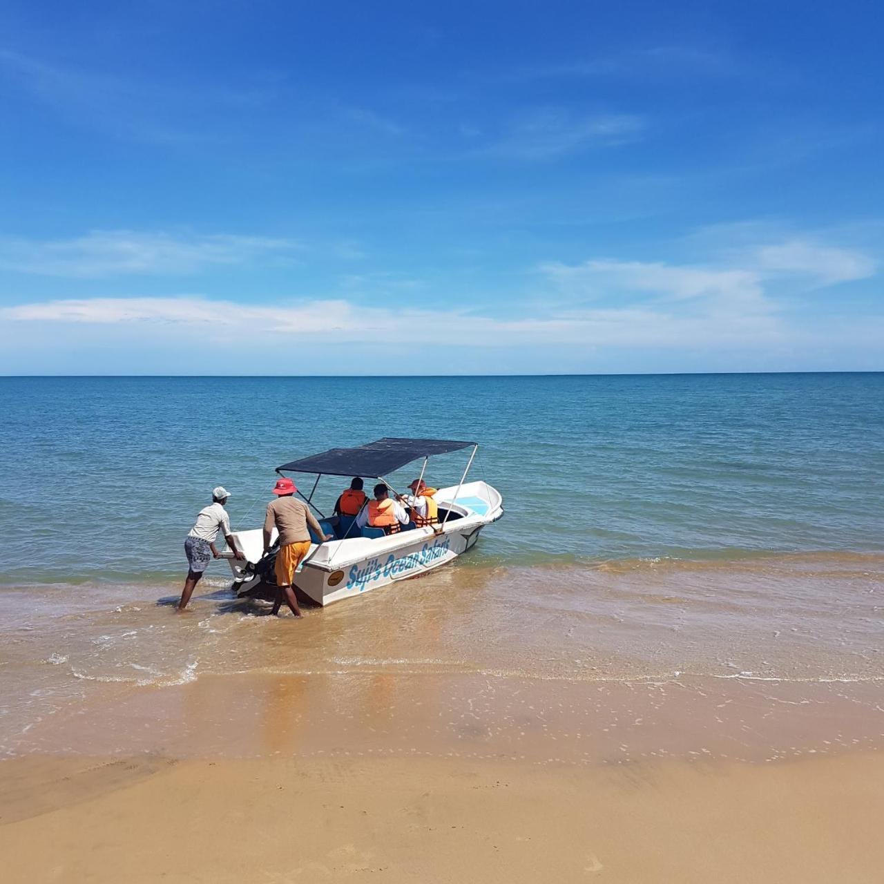 Wellé Wadiya Beach Hotel&Restaurant Kalpitiya Bagian luar foto