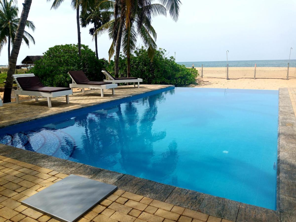 Wellé Wadiya Beach Hotel&Restaurant Kalpitiya Bagian luar foto