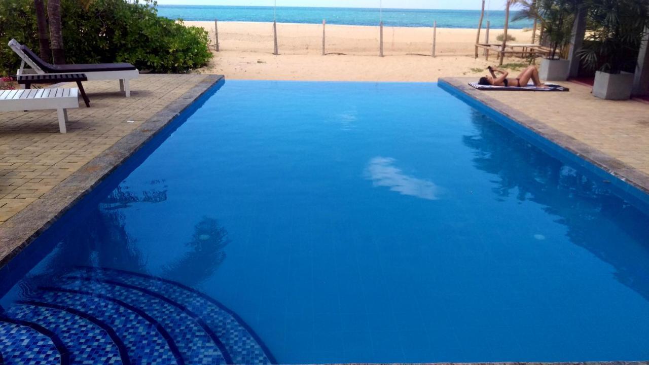 Wellé Wadiya Beach Hotel&Restaurant Kalpitiya Bagian luar foto